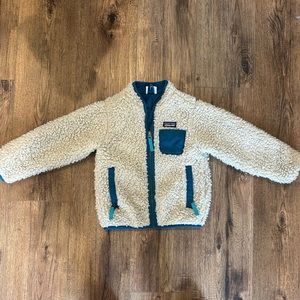 Patagonia jacket - mid weight/heavy weight - 3T - boy/girl - reversible